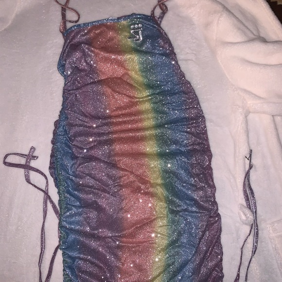 Shane Justin Rainbow Diamond Dress - Picture 4 of 12